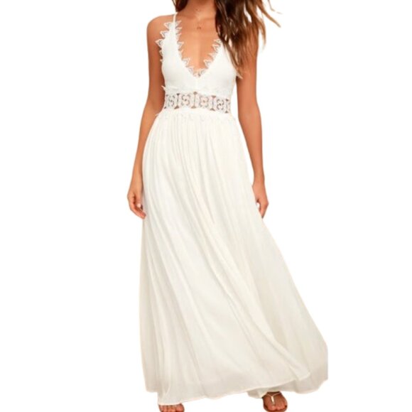 Lulus Dresses & Skirts - Lulus This is Love Lace Maxi Dress Lined Womens Size Small S White NWT
